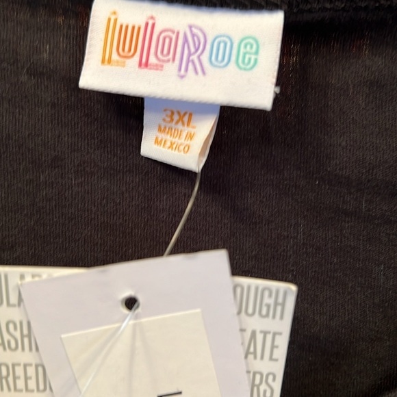 LALAROE Simply Comfortable Tee Shirt, 60% Cotton, 40% Polyester, Very Soft - Picture 3 of 5